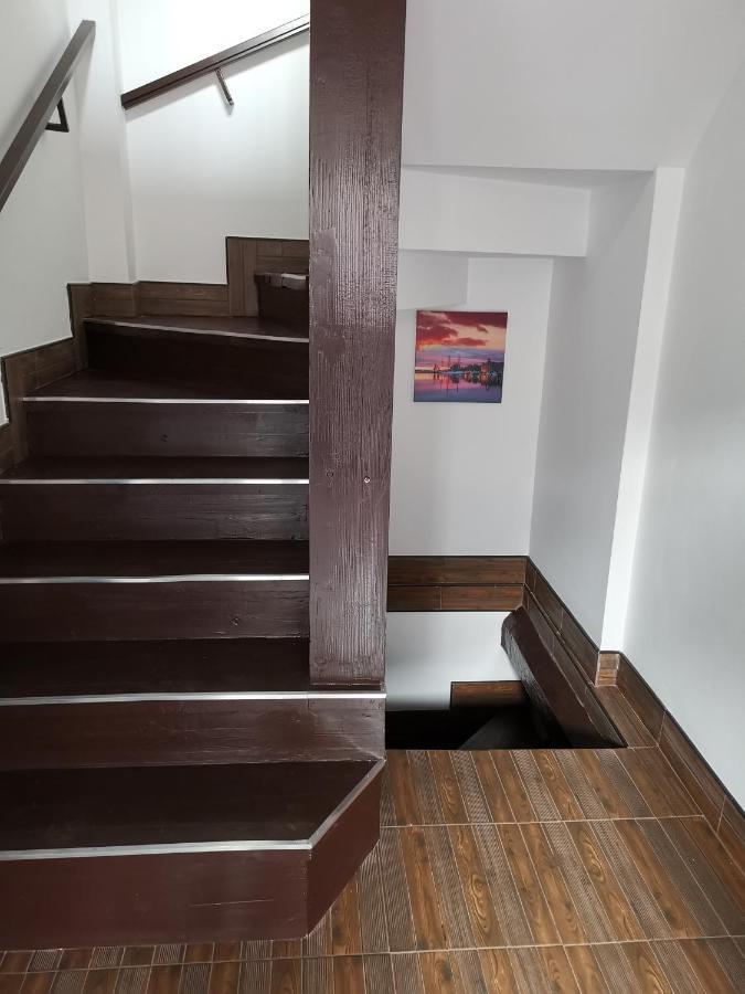 Joe Hostel Bucharest Exterior photo